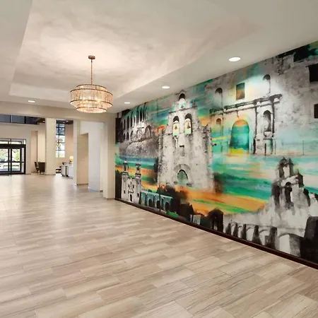Embassy Suites San Antonio Brooks City Base Hotel & Spa-3